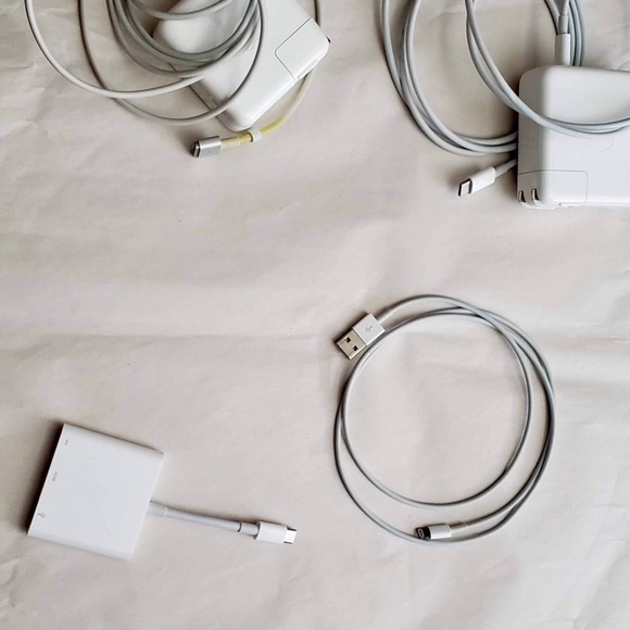 Apple cables and adapters - Picture 16 of 16